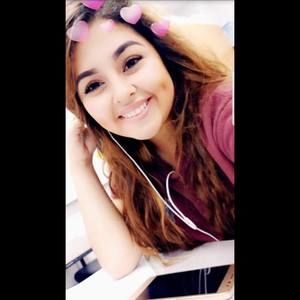 Meet your Posher, Fernanda